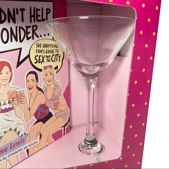 Smith Street Gift Sex and the City Book & Cocktail Glass martini - Picture 3 of 6